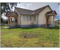 Vand casa in Acas judetul Satu Mare 136 mp si teren 710 mp - Imagine 7