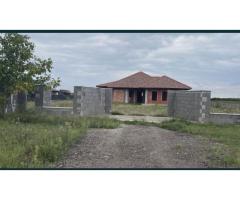 Vand casa la Madaras