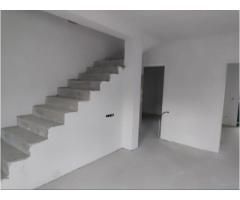 Vand casa tip duplex Martinesti