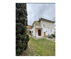 BRASADAS vinde casa cu 3 cam și teren 3 ari zona TITULESCU.