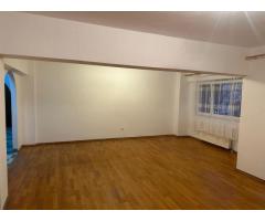 BRASADAS vinde ap cu 4 cam RENOVAT, 106mp, etaj 1 în zona SOARELUI. - Imagine 2