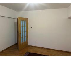BRASADAS vinde ap cu 4 cam RENOVAT, 106mp, etaj 1 în zona SOARELUI. - Imagine 4