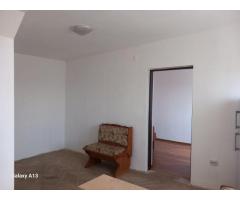 BRASADAS vinde ap 2 cam 33mp CARAMIDA la etajul 4 în Micro 14.