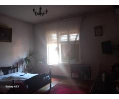 Ag BRASADAS vinde casa 4 camere cu teren 8 ari in zona CENTRALA. - Imagine 2