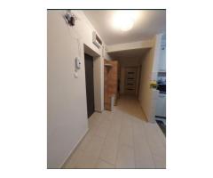 Vand apartament decomandat cu 2 camere