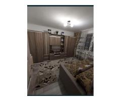 Vand apartament decomandat cu 2 camere - Imagine 4