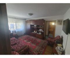 Vand apartament 2 camere zona Eden - Imagine 2