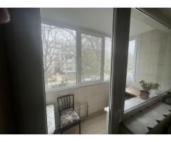 Apartament 2 camere zona Tomis1, etaj 1, zona foarte linistita - Imagine 2
