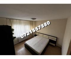De vanzare apartament 3 camere - Imagine 3