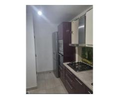 Vand sau schimb apartament 3 camere - Imagine 3