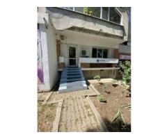 Apartament 3 camere..Pt locuit sau spatiu comercial, sediu, zona Victor - Imagine 3