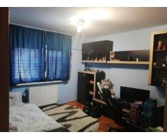 ageuropa.ro vinde ap 3 cam DECOMANDATE în Carpați 2 la etajul 4.