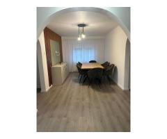 ageuropa.ro vinde apt. 4 cam. 78mp la etajul 2 în Micro 16.