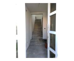 BRASADAS vinde casa în zona Micro 17 teren 9.5 ari 240mp. - Imagine 8