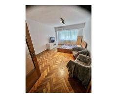 B-dul Unirii, Tribunal, 2 camere decomandate, bloc monolit, direct proprietar - Imagine 2