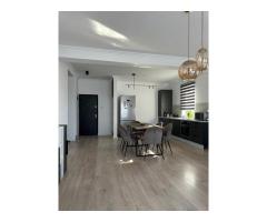 Vând apartament cu trei camere - Imagine 3