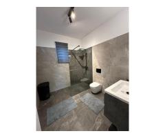 Vând apartament cu trei camere - Imagine 6