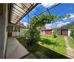 BRASADAS vinde casa cu 3 camere in zona ultracentrala.