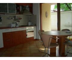 Vilă de vânzare în Sectorul 2, locuit plus potenţial pentru venit pasiv - Imagine 3