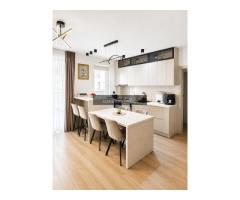 Apartament 3 camere, 2 bai, 75 mp, terasa 82 mp, garaj