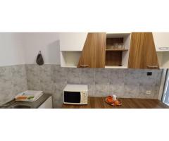 Apartament de închiriat la curte comună chiar în Complexul Studențesc - Imagine 2