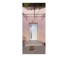 Apartament de închiriat la curte comună chiar în Complexul Studențesc - Imagine 5