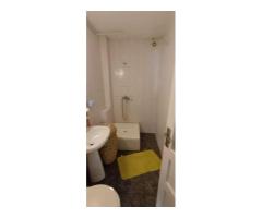 Apartament de închiriat la curte comună chiar în Complexul Studențesc - Imagine 8