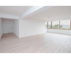 Titan- 1 Decembrie /Bloc boutigue- living generos - Imagine 5