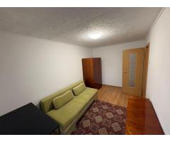 Apartament cu trei camere cartier Racadau