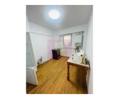 Apartament 4 camere bd Tineretului stradal