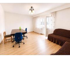 Decebal-metrou-2 camere/loc pentru tine,spatiu pentru lucrul de acasa - Imagine 3