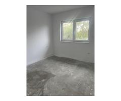 Case înșiruite cu 4 camere, grădină privată și 2 locuri de parcare - Imagine 9
