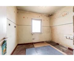 Apartament decomandat, 2 camere, Alfa, la 2 pași de stația de tramvai - Imagine 5