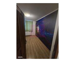 Vanzare 3 camere Titan
