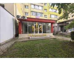 Spațiu comercial stradal | Vitrină mare | Zonă cu trafic intens - Imagine 4