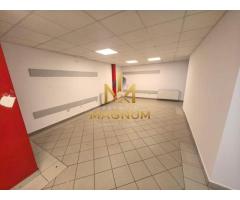 Spațiu comercial stradal | Vitrină mare | Zonă cu trafic intens - Imagine 5
