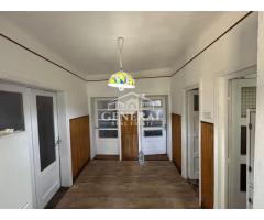 Casa de vanzare in centrul orasului Baia Mare 100m2 casa si 421 teren - Imagine 6