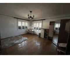 Casa de vanzare in centrul orasului Baia Mare 100m2 casa si 421 teren - Imagine 8