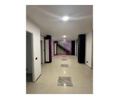 Spațiu comercial de închiriat – 176 mp | Vitrină și acces stradal - Imagine 7