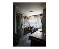 vând apartament cu 3 camere in Tudor zona Fortuna - Imagine 3