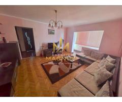 Apartament cu 3 camere de inchiriat