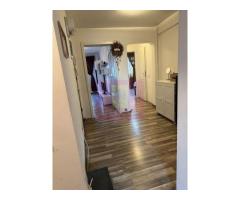 Apt 3 camere, finisat si  mobilat -Mega Mall