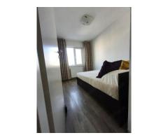 Apartament cu 2 camere, etaj 3 chiar în Complexul Studențesc - Imagine 7