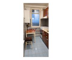 De vanzare apartament cu 2 camere, decomandat – Micro 19, parter, 46.500 E - Imagine 2