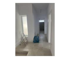 Jumătate de duplex premium, 120 mp utili, teren 256 mp, garaj și 3 dor - Imagine 10