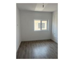 Jumătate de duplex premium, 120 mp utili, teren 256 mp, garaj și 3 dor - Imagine 11