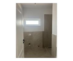 Jumătate de duplex premium, 120 mp utili, teren 256 mp, garaj și 3 dor - Imagine 12
