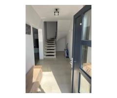 Duplex de închiriat în Dumbrăvița – 4 camere, 130 mp, teren 360 mp - Imagine 4