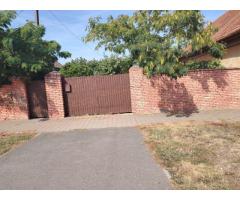 Casă cu 4 camere și teren generos de 2.370 mp – Deta, Strada 1 Mai - Imagine 4