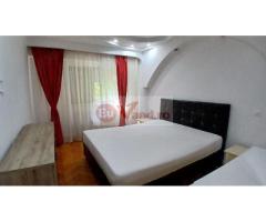 De inchiriat apartament 3 camere, I. C. Frimu, et. 3, 500 euro - Imagine 3